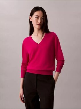Calvin Klein Women's V-Neck Sweater in Bright Fuchsia